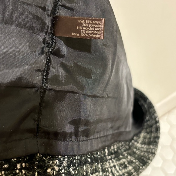 The Limited Black White Silver Tweed Skirt Size 8 - Offers welcome - Picture 6 of 6